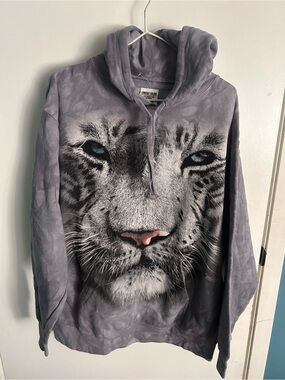Comfort Colors Men’s Gray Snow Leopard Crewneck Hoodie